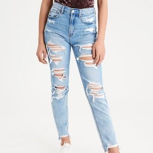 American Eagle Light Wash Destroyed Mom Jeans, 6